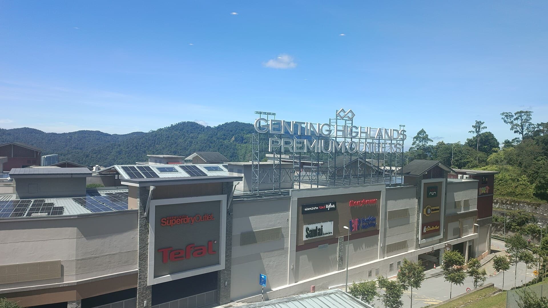 Aigner Special Sale at Genting Highlands Premium Outlets: Up to 60% Off Plus Extra Savings (Till 31 Aug)