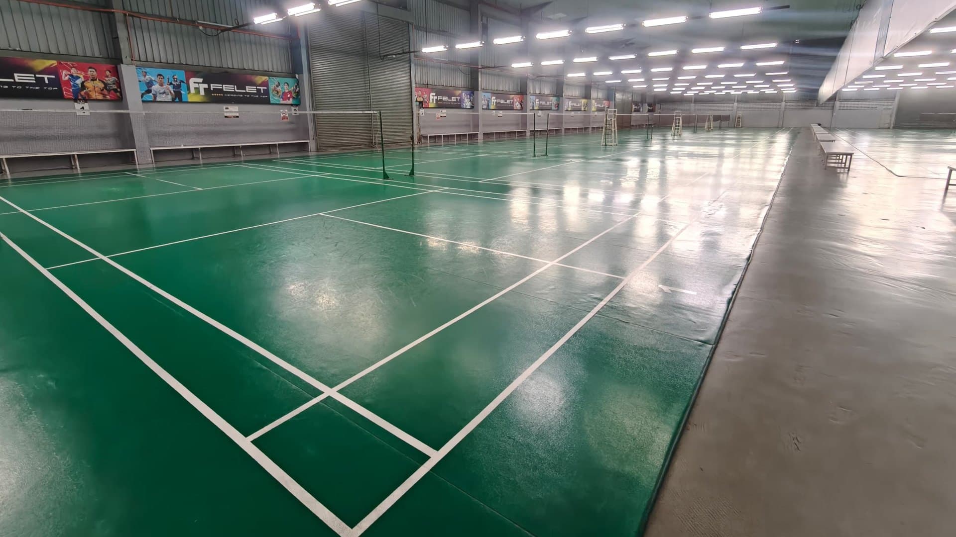 Badminton Court Rates in Johor Bahru 2026: RM13 to RM35 an Hour, and the 6pm Jump That Doubles Your Bill