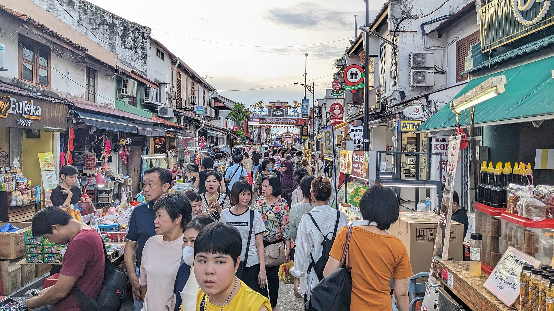 8 Melaka Food Institutions Worth Planning a Trip Around
