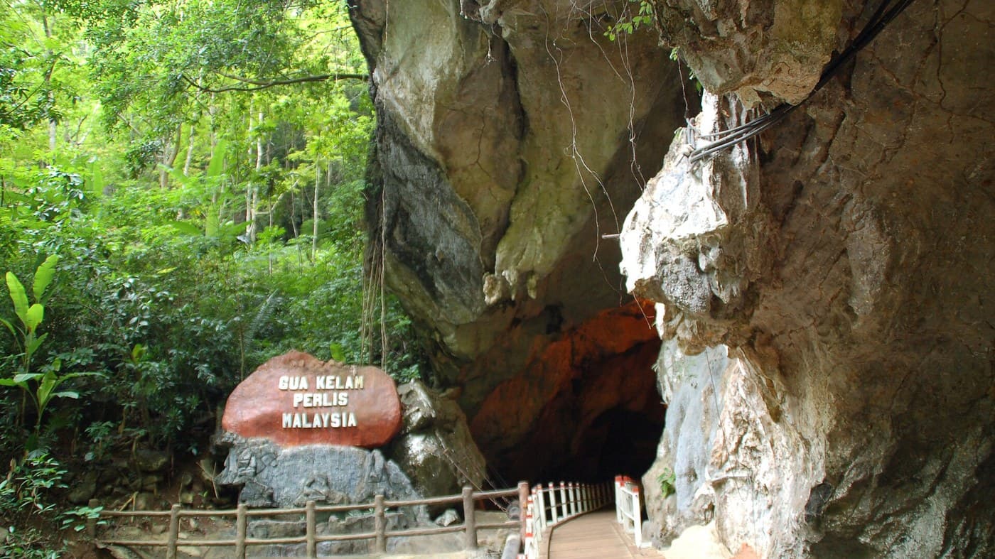 8 Best Nature Parks, Caves & Outdoor Adventures in Perlis (2026)