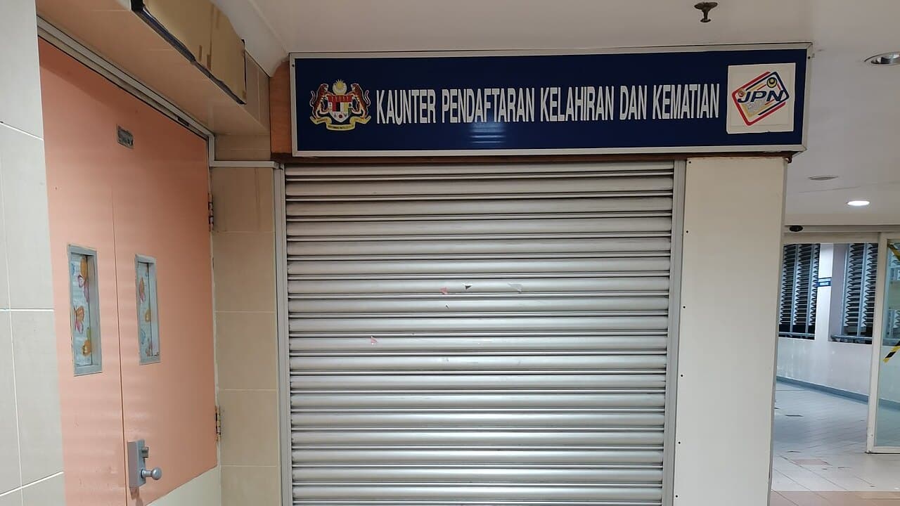 Registering a Birth in Malaysia 2026: Free for 60 Days, RM50 After, and Why Sabah and Sarawak Give You Only 14