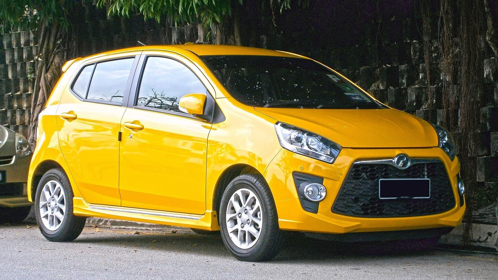 Car Rental in Kuching 2026: The RM90 Headline, the RM5,000 Excess, and the Ring Around the City You Cannot Drive Out Of