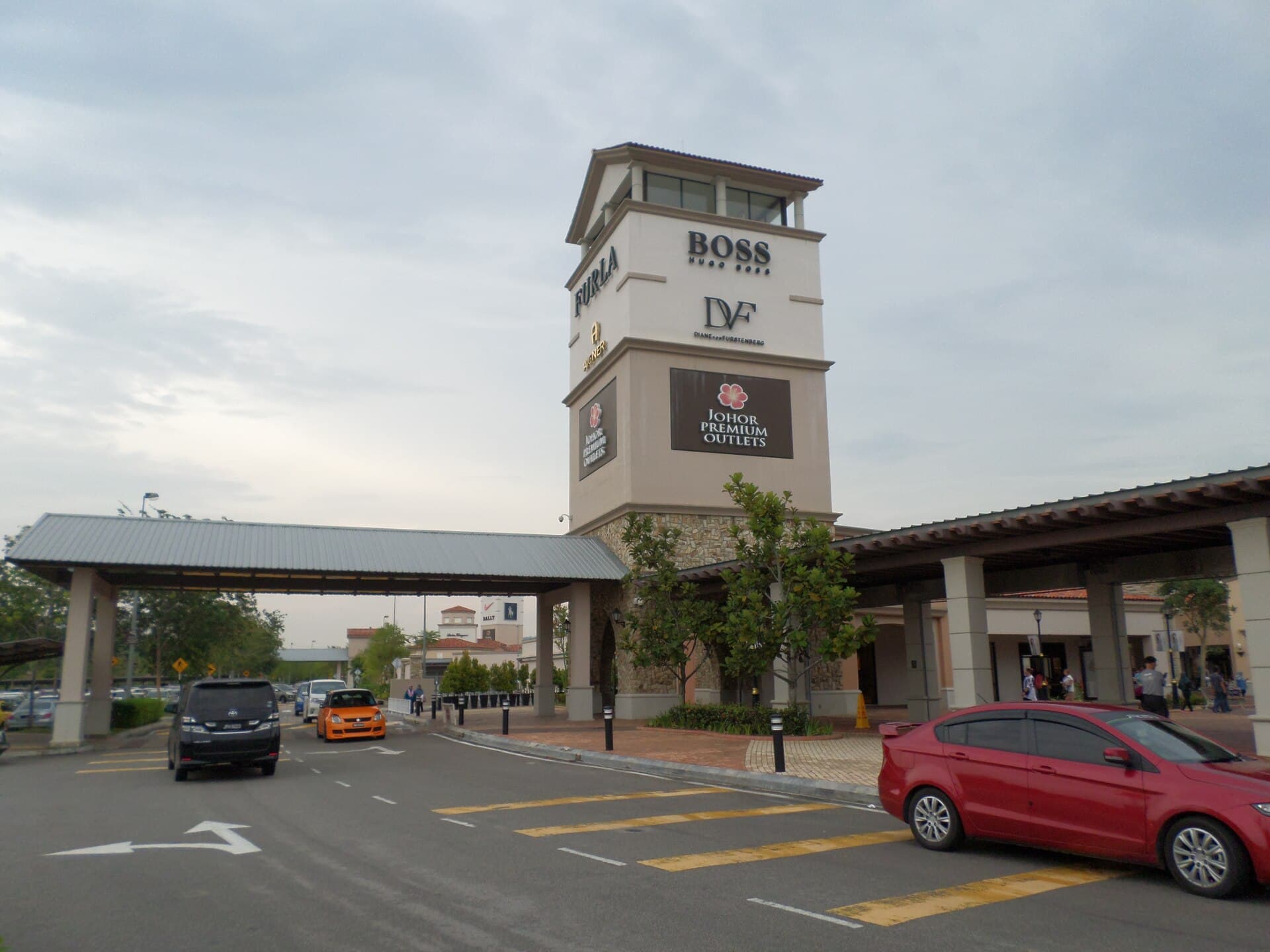 ECCO Outlet's Johor Premium Outlets Sale: Up to 50% Off + Extra 10–20% (Ends 26 Jul)