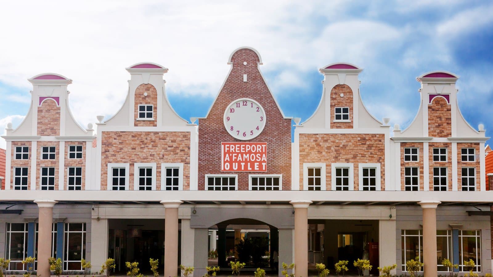 Freeport A'Famosa in October 2026: Glow-O-Ween 3km/5km Night Run or Ride on 31 Oct From RM25 (Moonlite and PONEY Plush Have Ended)