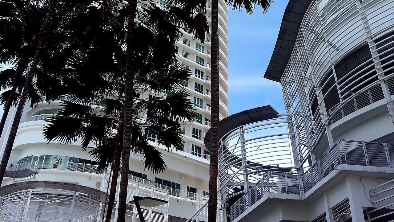 Guardian Gurney Paragon Penang Reopens: Extra 5% Rebate, 2X MyPoints, Free Gift (Till 30 Aug)