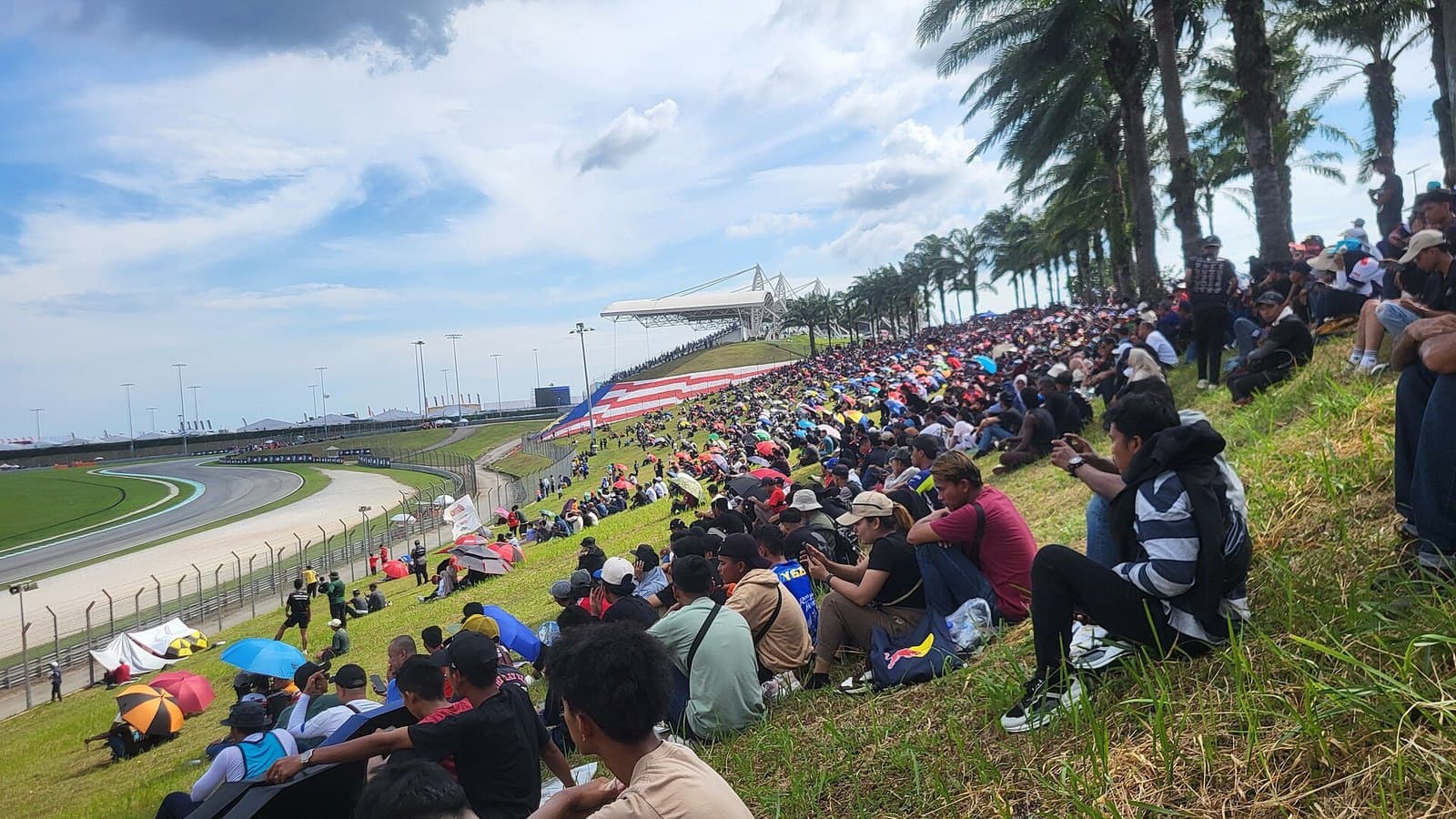 MotoGP Sepang 2026 Tickets: RM49.90 Hillstand for MyKad Holders, a Free Friday, and the Four-Ticket Bundle That Saves 15%