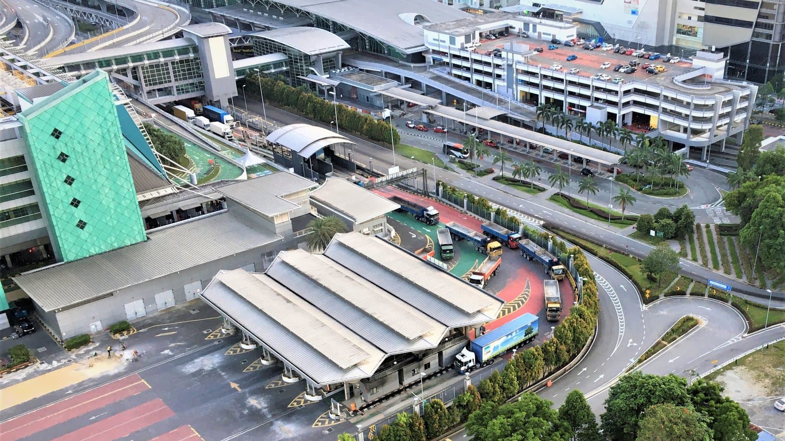 2026年的MyNIISe与MyBorderPass:过闸口到底该用哪一个App,哪些关卡能用