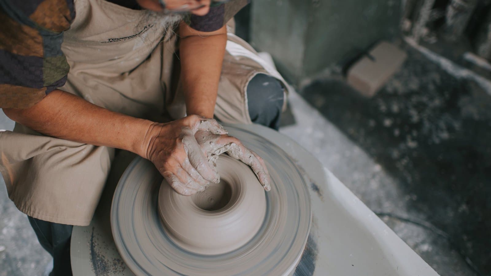 Pottery Classes in KL and Klang Valley 2026: What a First Wheel Session Costs, What You Take Home, and How Long You Wait