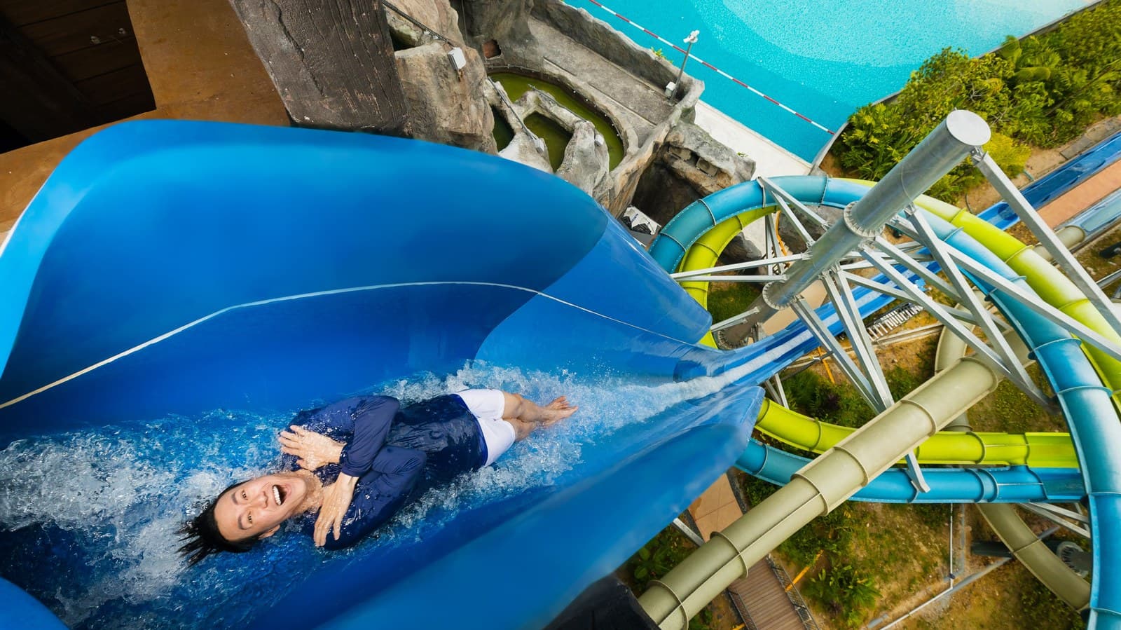 8 Theme Parks and Water Parks in KL, Selangor and Putrajaya 2026: MyKad Prices, and the Day Each One Shuts