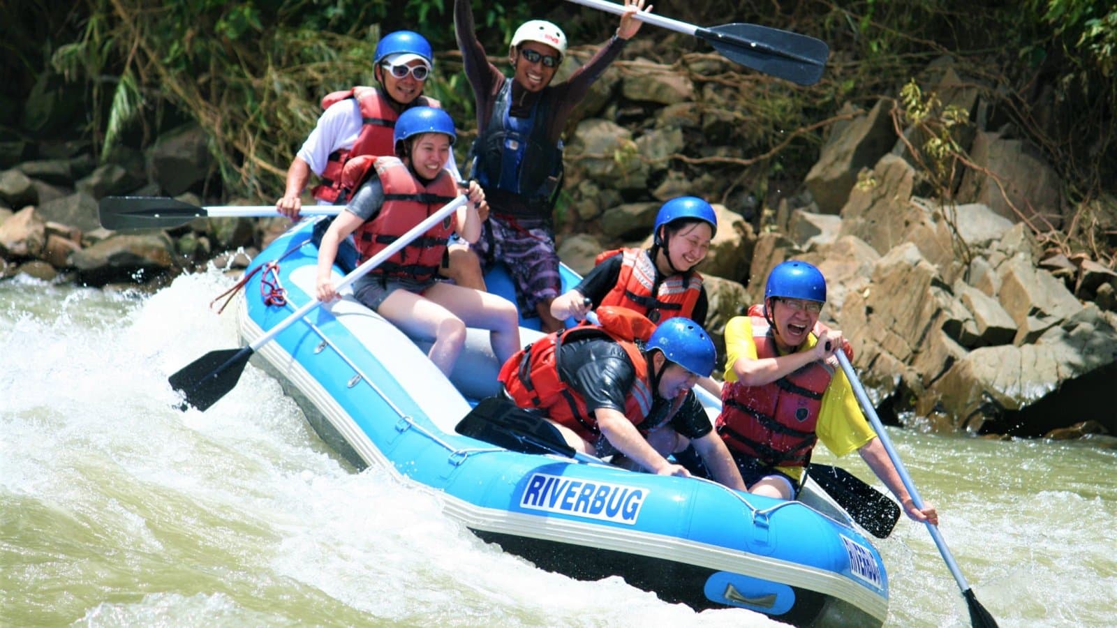 White Water Rafting in Sabah 2026: Kiulu From RM135, Padas From RM235, and What Each Operator Actually Includes