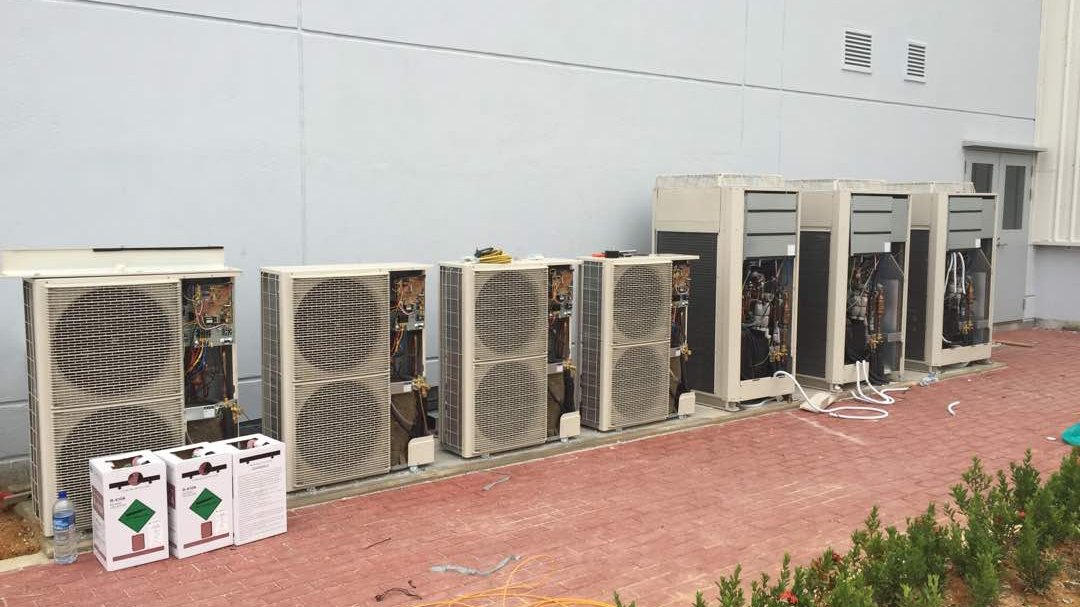 KL Aircond Service: a flat RM80 normal service, and one bundle line worth questioning