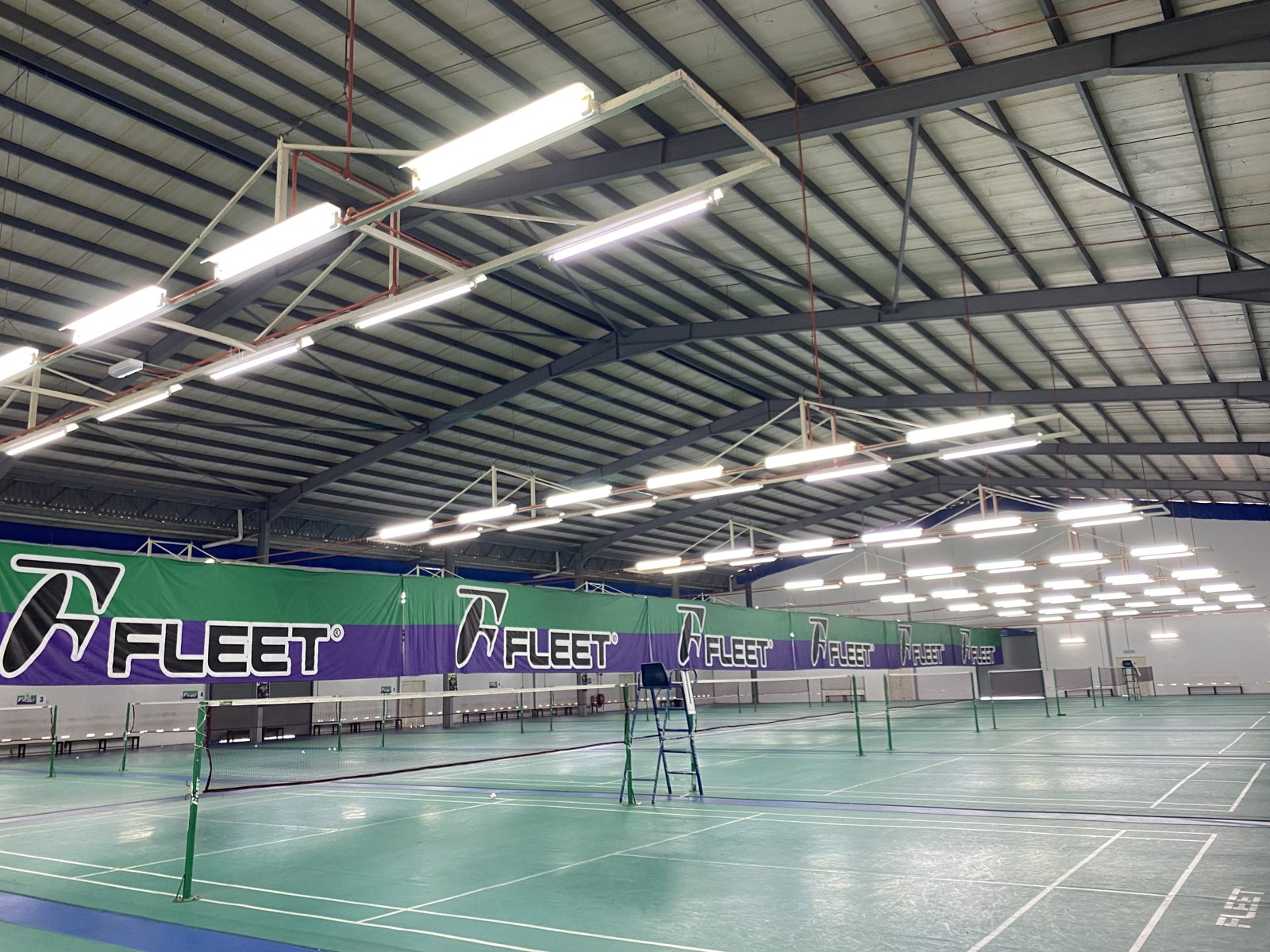 Dewan Badminton Bandar Lahat Baru(拉哈)