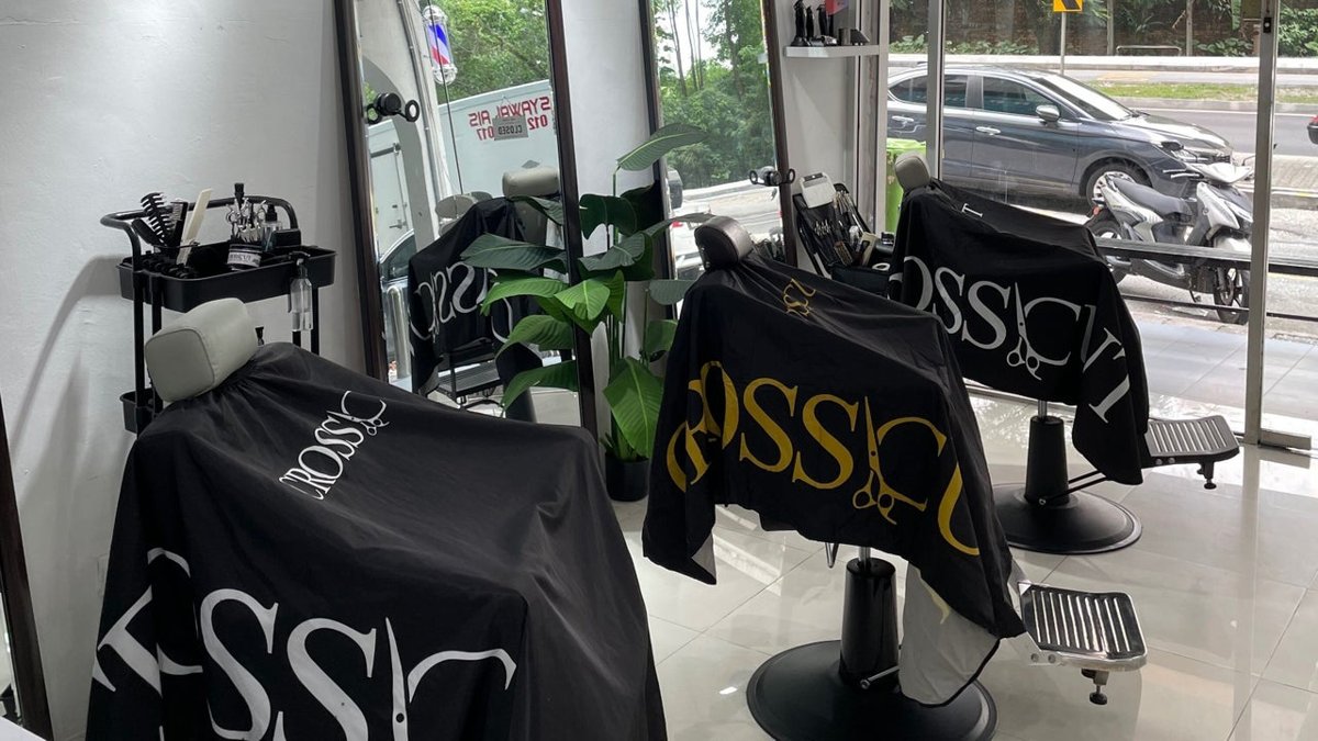 Crosscut Barbers (Jalan Kampung Pandan)