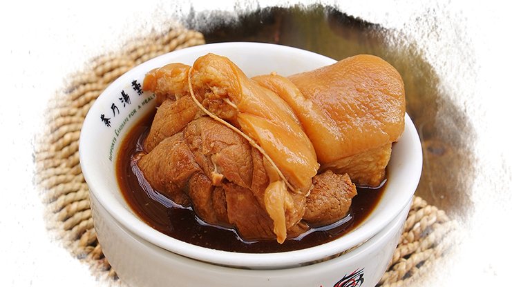 Pao Xiang Bah Kut Teh (宝香绑线肉骨茶), Taman Berkeley — the string-tied cut, and the one that scaled