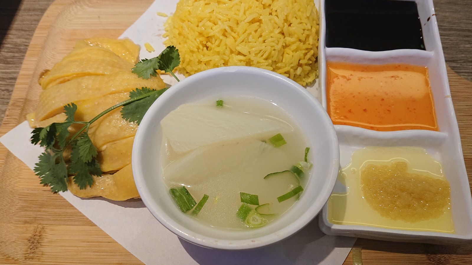 1977 New Ipoh Chicken Rice — Jalan Gasing, Petaling Jaya (5 branches)