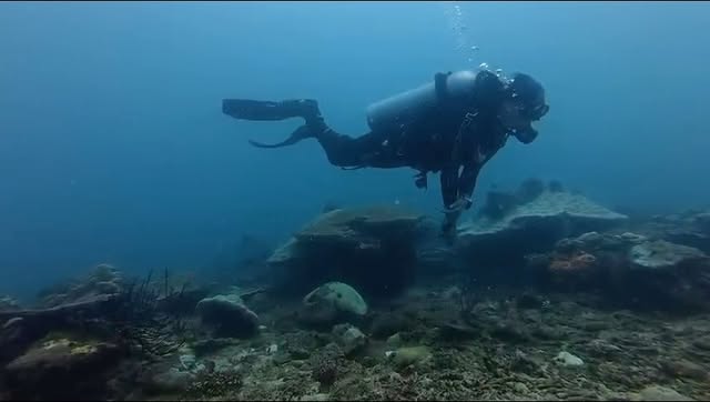 Aquaholics Diving Center — the PADI dive centre you can walk into on Labuan island