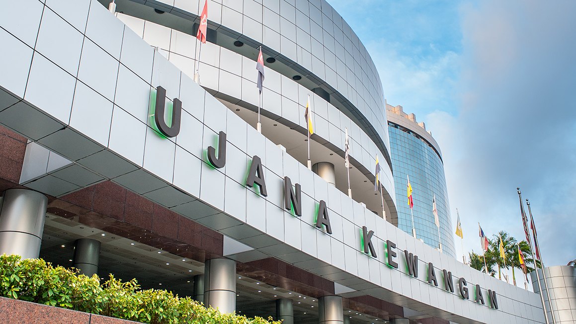 Financial Park Complex — the island's only mall, 9am-9pm daily