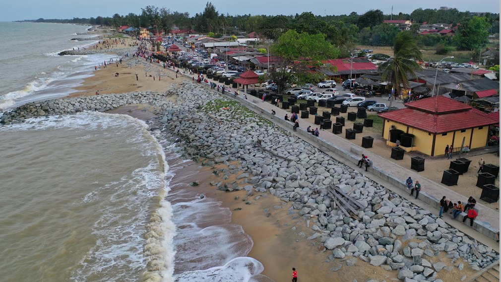 Pantai Cahaya Bulan(光大海滩,PCB)