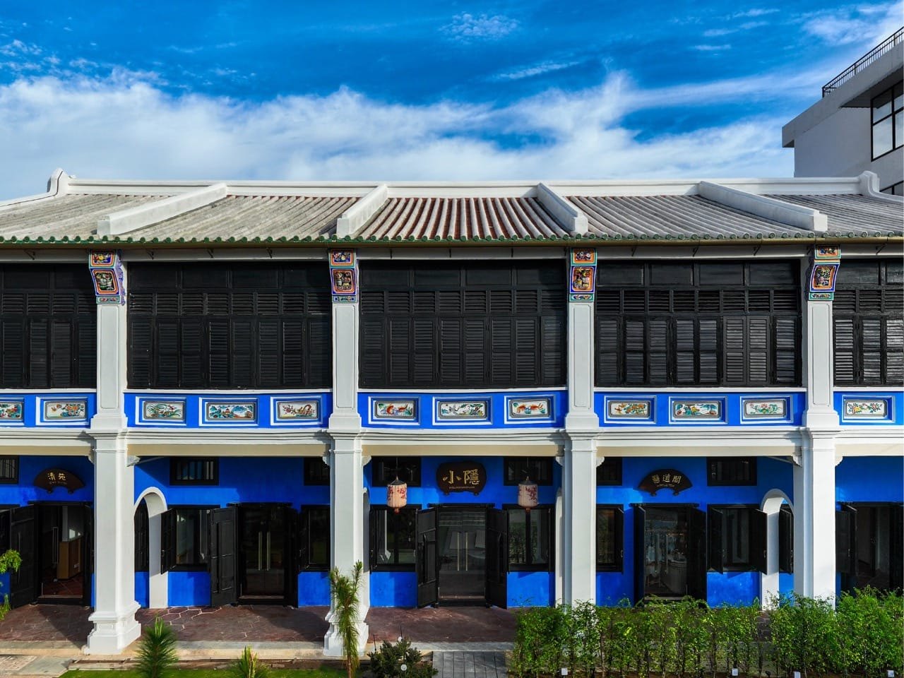 张弼士故居蓝屋(Cheong Fatt Tze — The Blue Mansion)— 丽思街