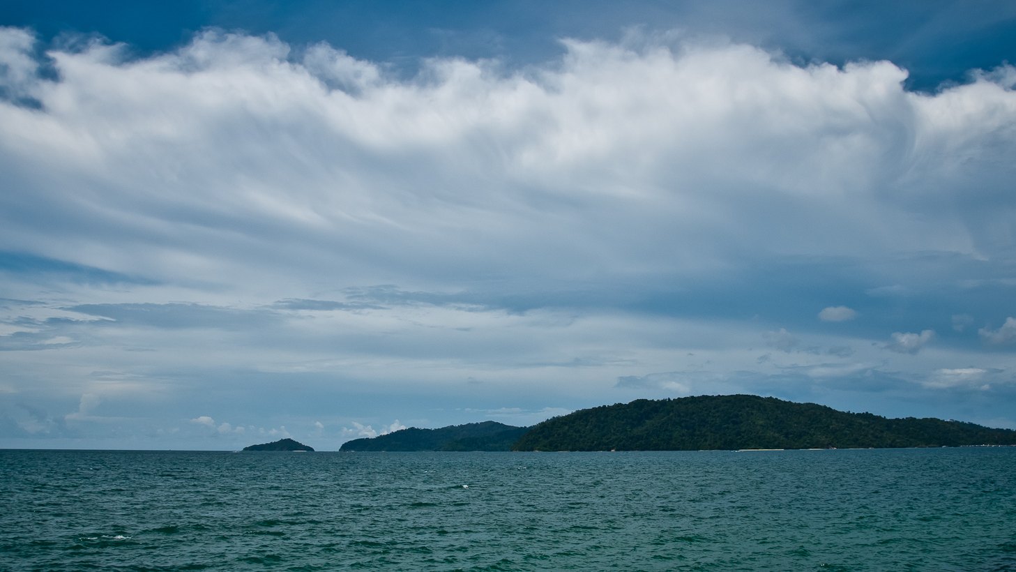 Gaya Island — jungle trails, dive centres, and the quieter side of the park
