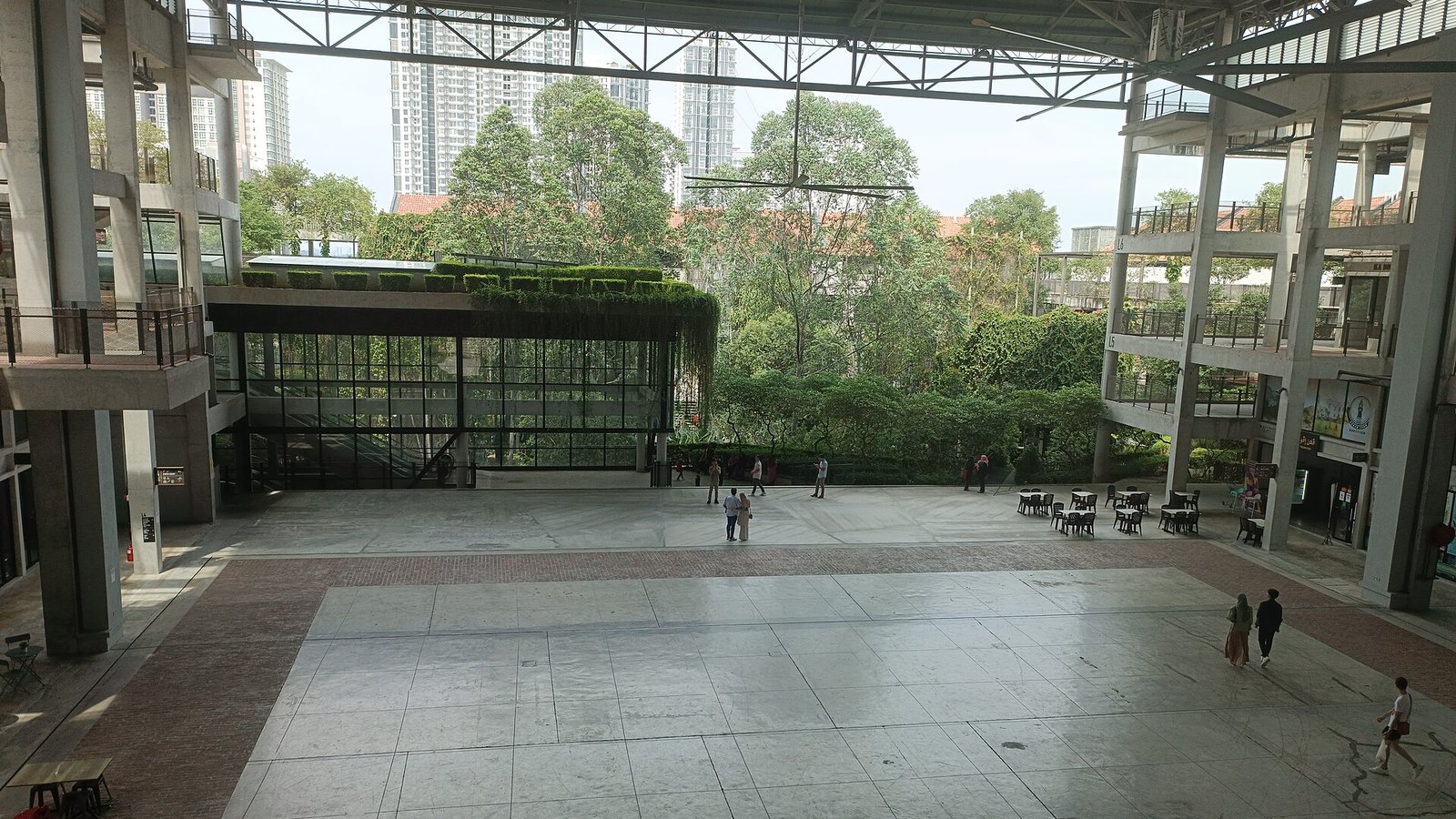 Tamarind Square — 赛城