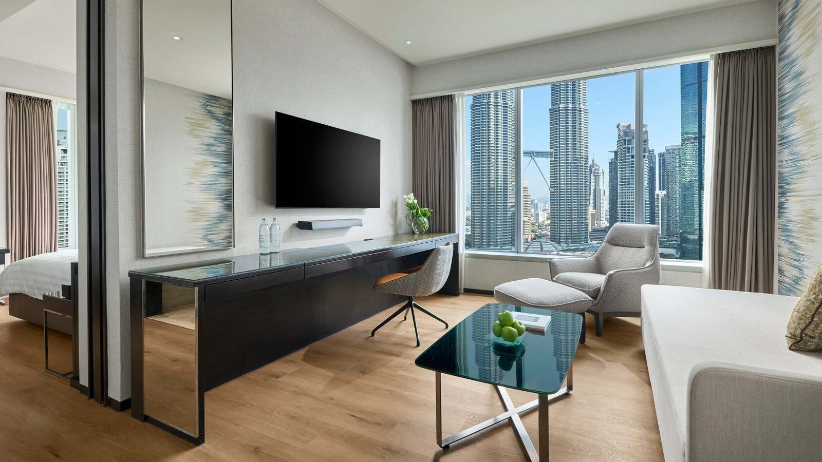 Traders Hotel Kuala Lumpur by Shangri-La — KLCC