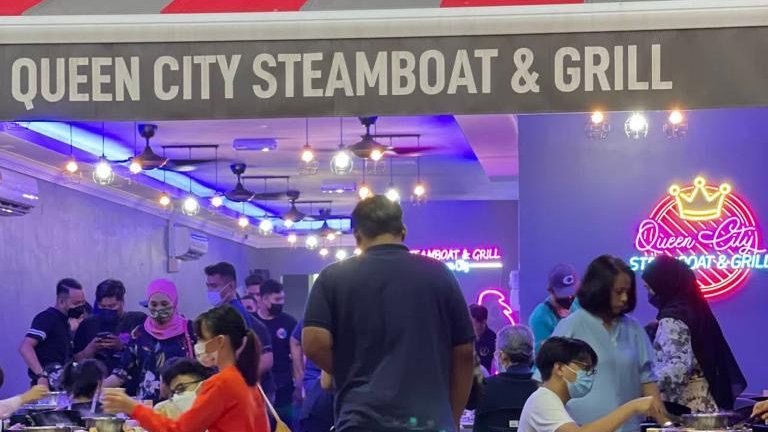 Queen City Steamboat & Grill — 蕉赖社区人气自助餐