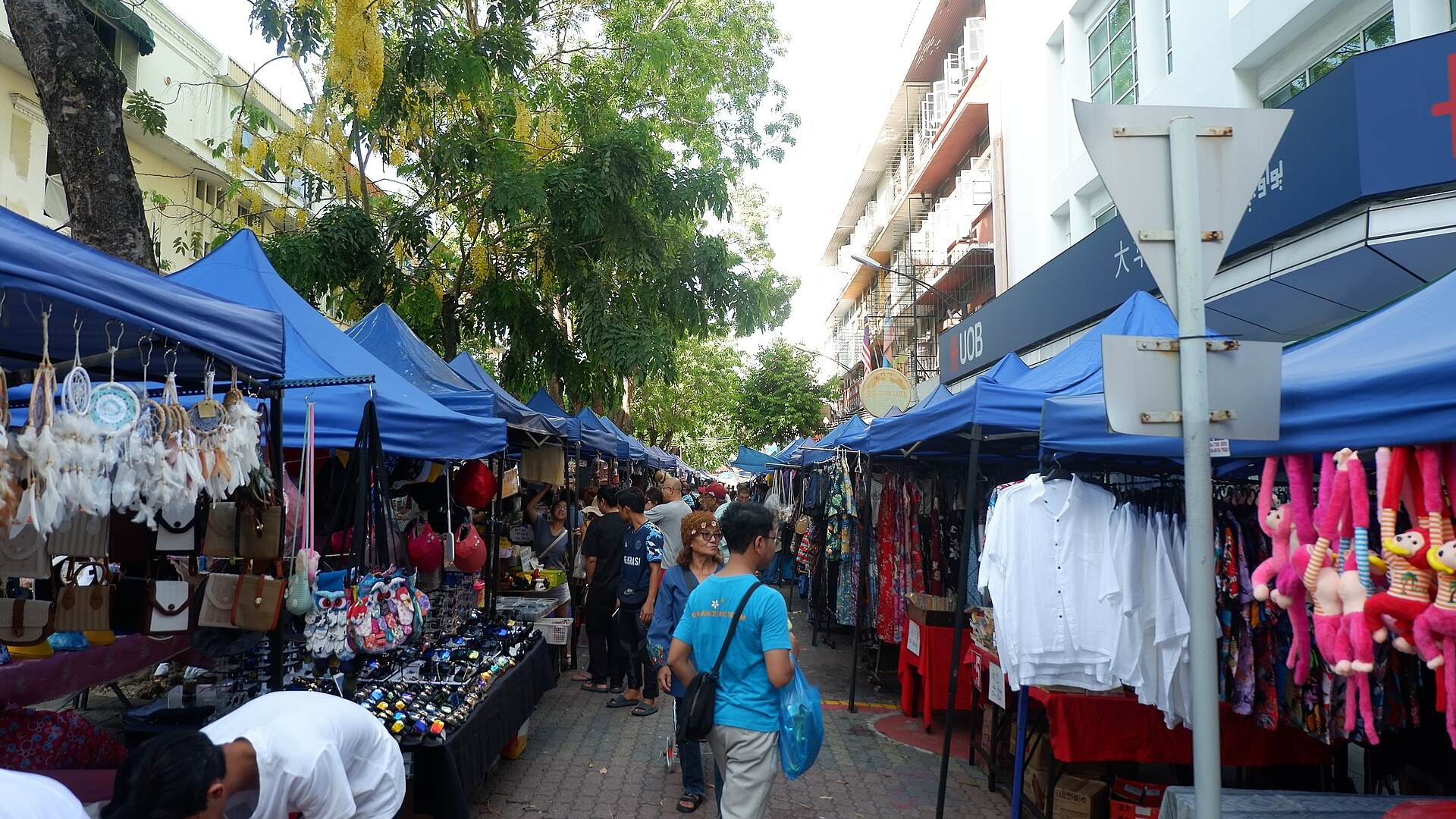 Gaya Street Sunday Market