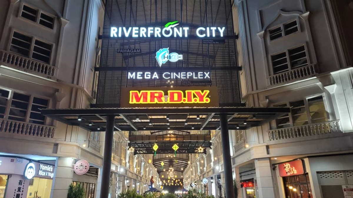 Mega Cineplex