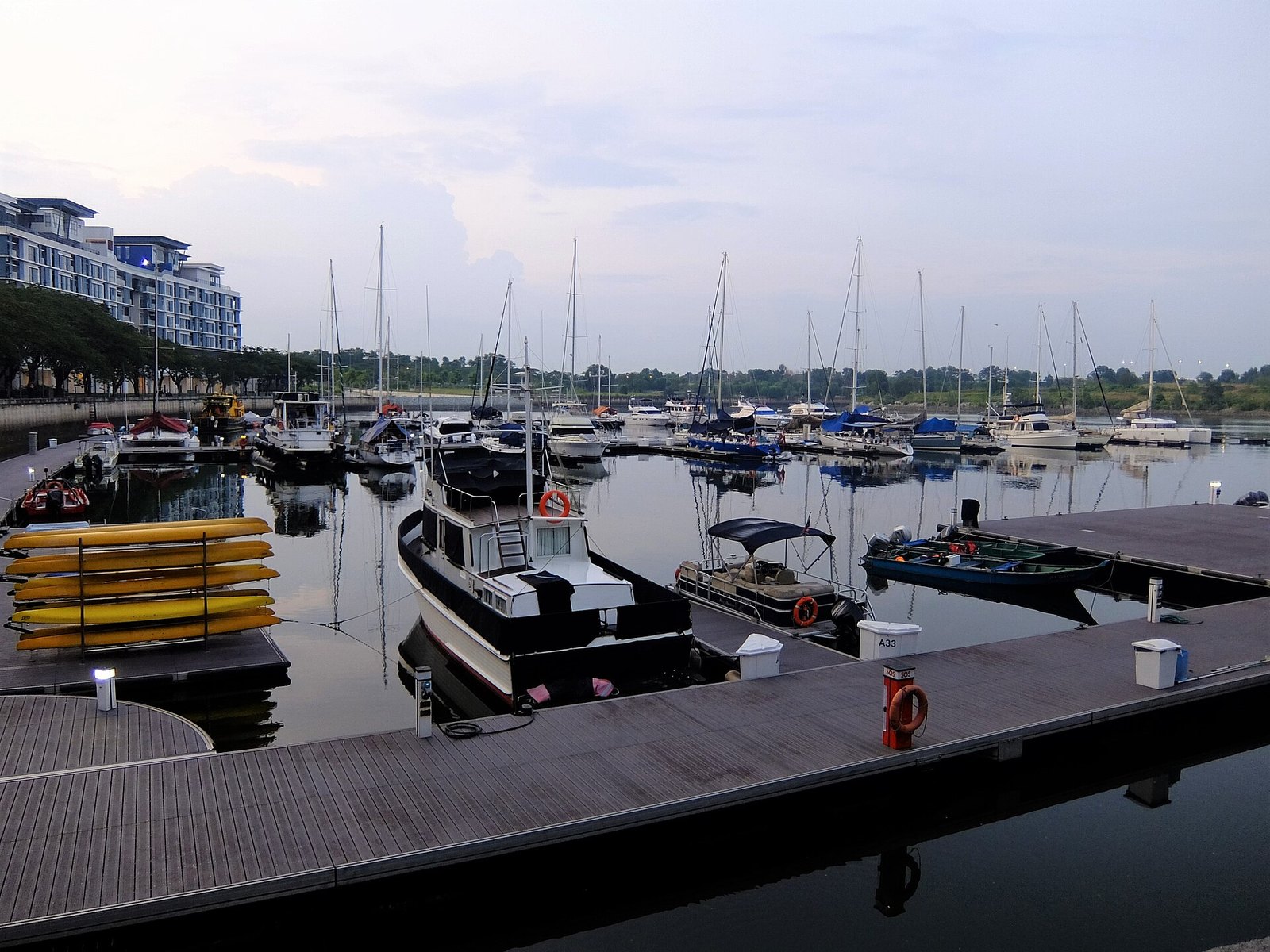 Puteri Harbour Waterfront & Family Cruise — Iskandar Puteri
