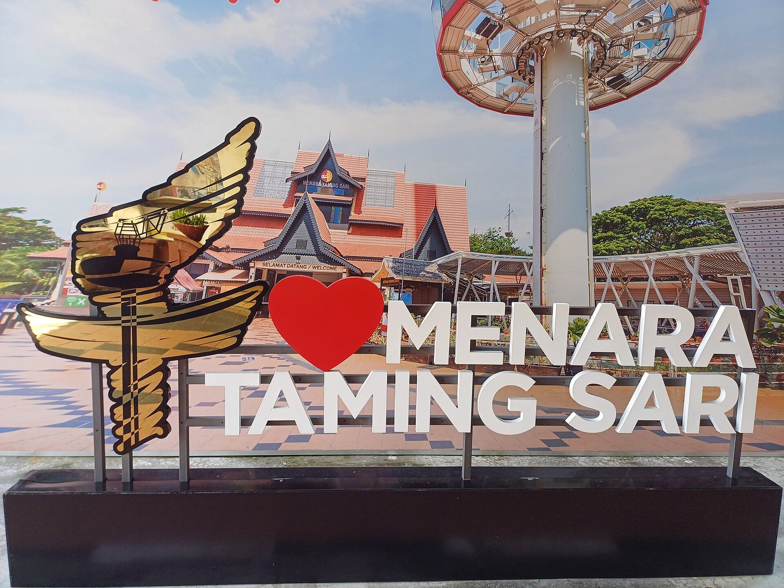Taming Sari Tower (Menara Taming Sari)