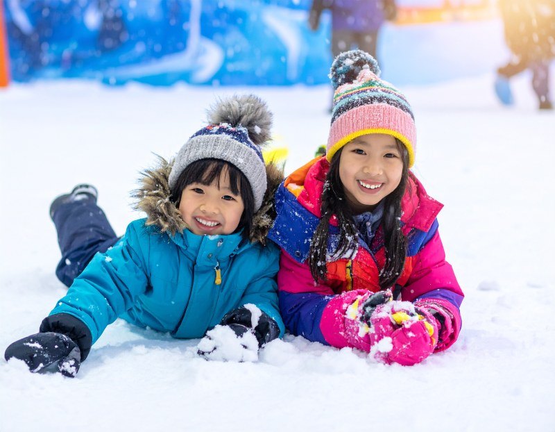 Snow World: RM88 with a MyKad, RM118 without, and the jacket is already in the price