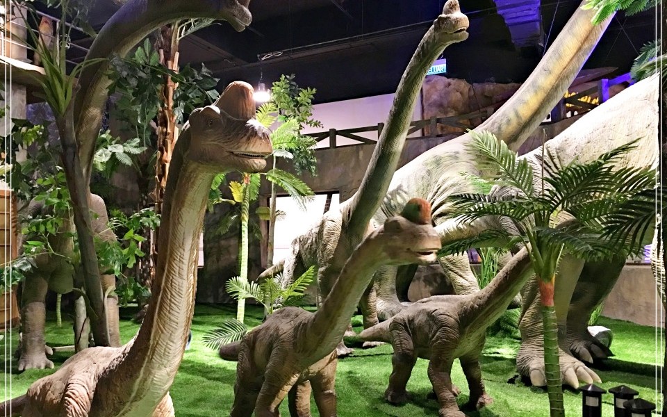 The RM30 walk-throughs: Jurassic Research Center, Zombie Outbreak and Pontianak, in two different buildings