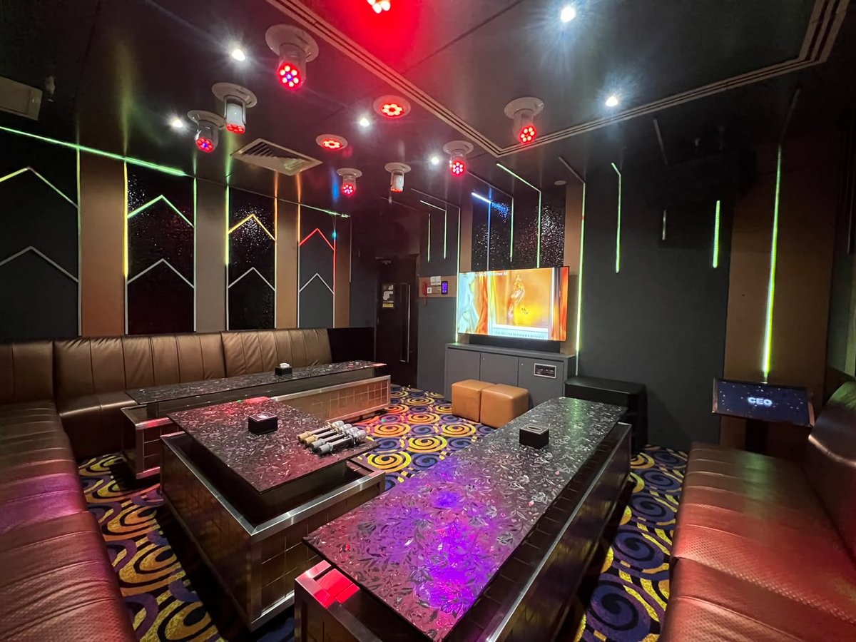 CEO by Neway Karaoke Box (Fahrenheit 88, SS2 Petaling Jaya, Premier KL)