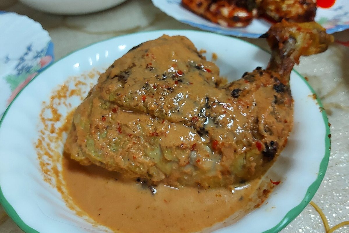 Yati Ayam Percik