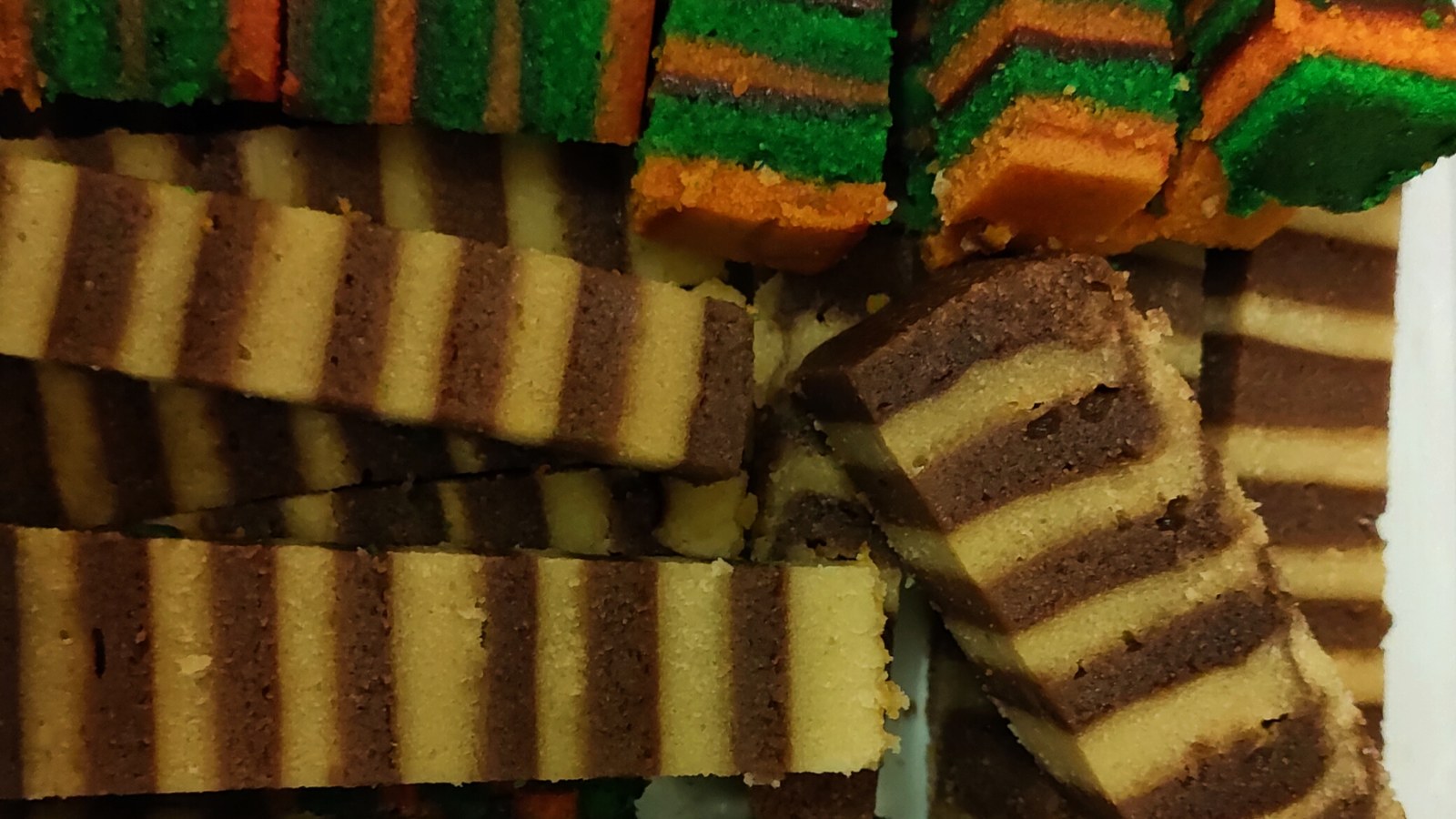 Kek Lapis Dayang Salhah