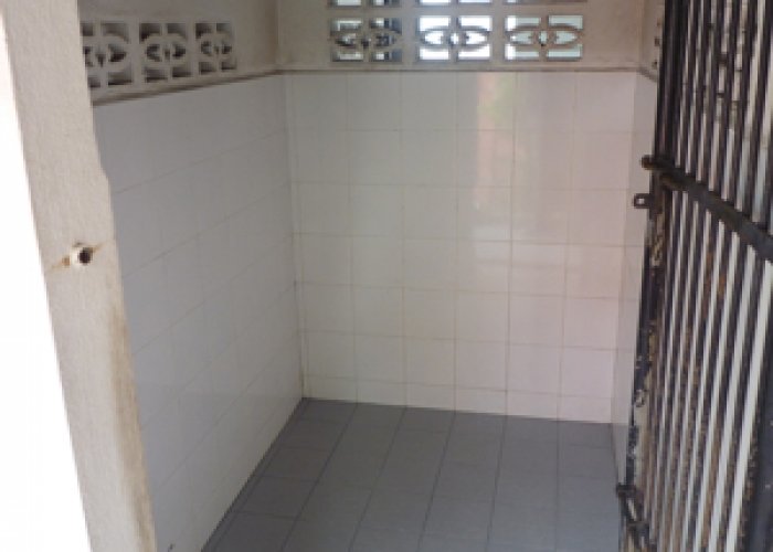 Gill's Veterinary Clinic, Jalan Bagan Jermal, George Town (dogs and cats)