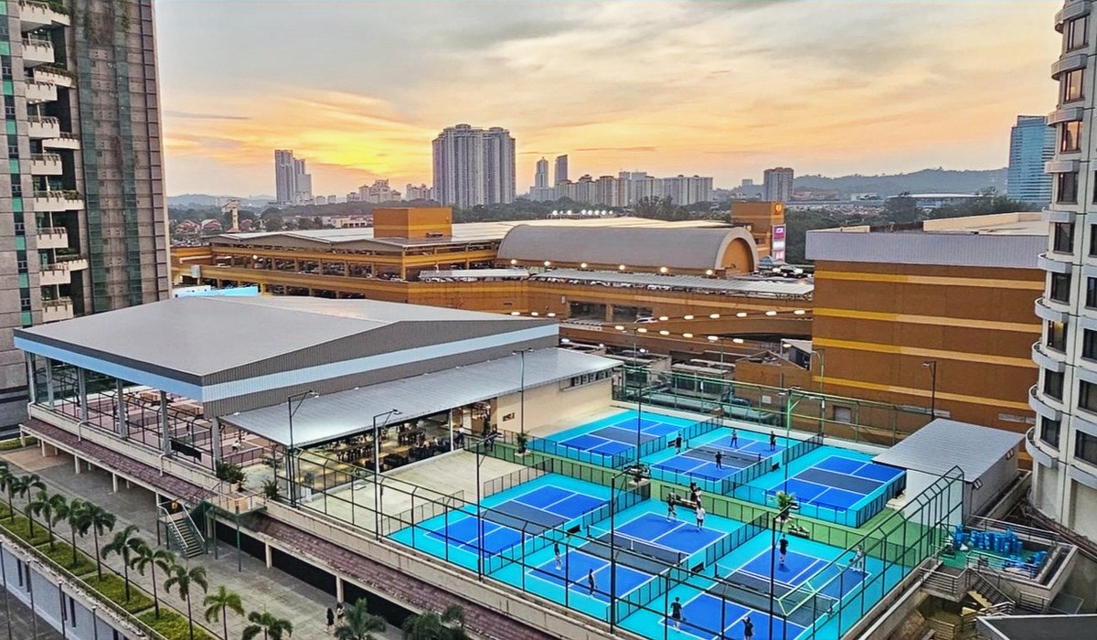 The Pickle Grounds, One World Hotel, Bandar Utama