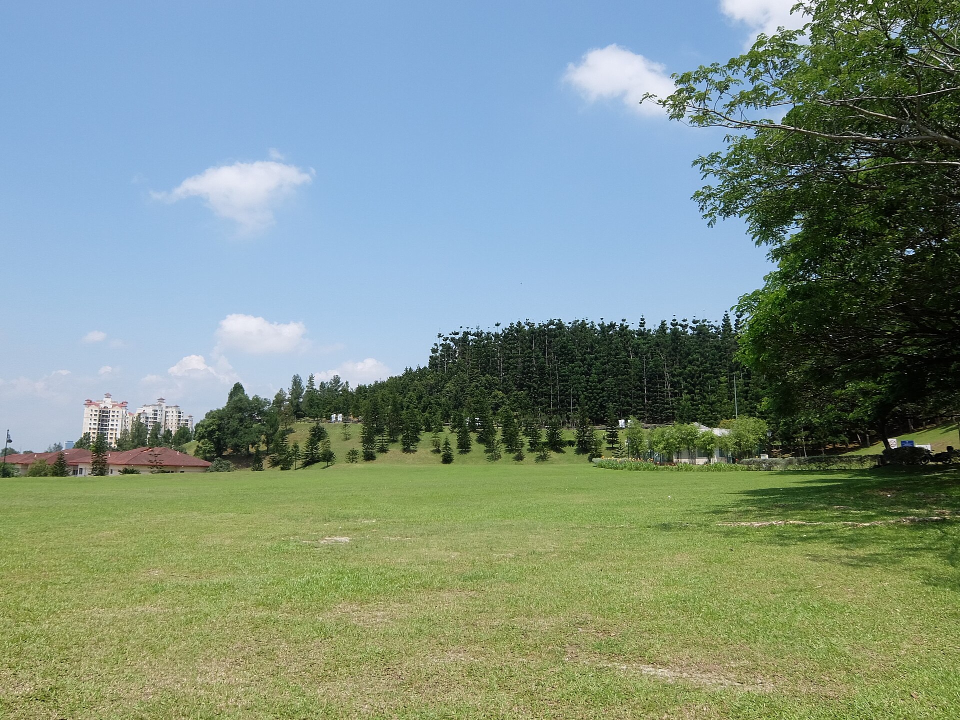 Taman Saujana Hijau (Presint 11)
