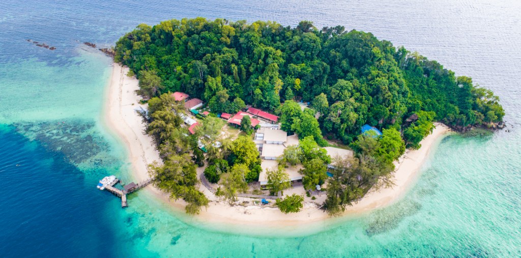 Borneo Divers, Mamutik Island Lodge