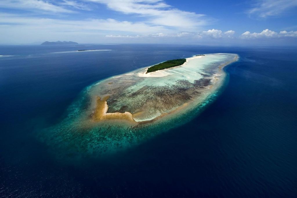 Mataking Reef Resort (Mataking Island)