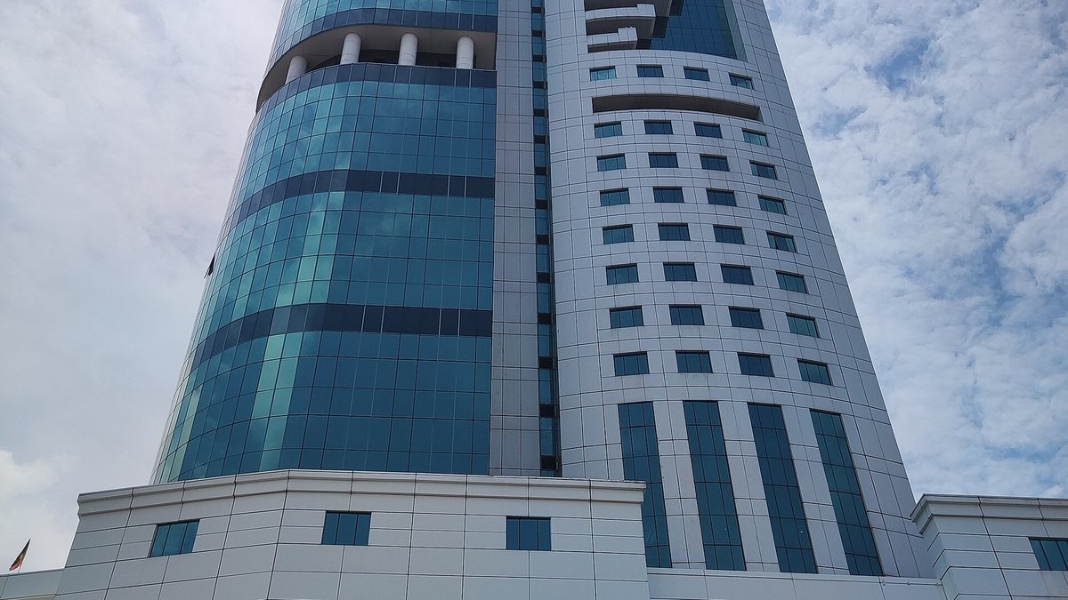 Wisma Sanyan — 28 storeys and 126 metres, and the honest version of the record it is famous for