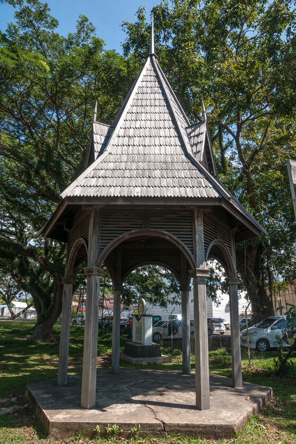 斗湖钟楼（Belfry），市区草场