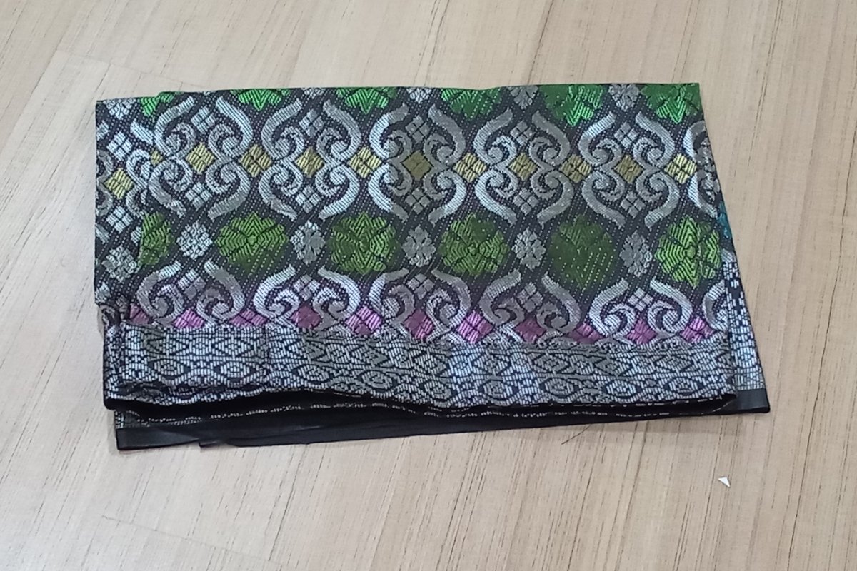 Cik Minah Songket & Batik — Kampung Penambang, Jalan PCB